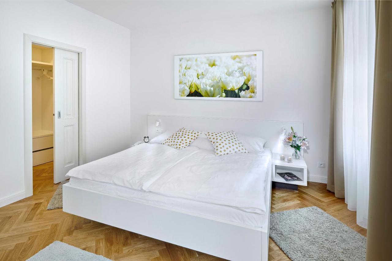 Downtown Suites Mala Strana Praga Zewnętrze zdjęcie